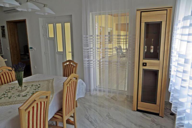Szentmárton Vendégház Apartamento Totszentmarton Exterior foto